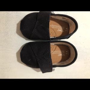 Toddler Black Toms